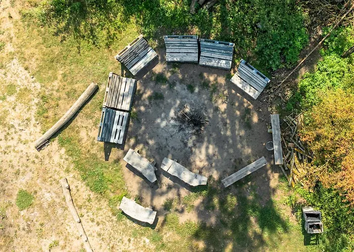 Róża Wiatrów Ośrodek wypoczynkowy *